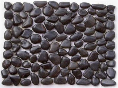 بلاط بيبل أسود