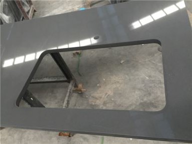 كونترتوب الكوارتز الرمادي الداكن