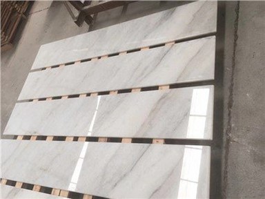 بلاط أرضية الحمام من الرخام الأبيض