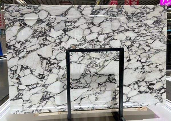 Calacatta Corchia Marble polished