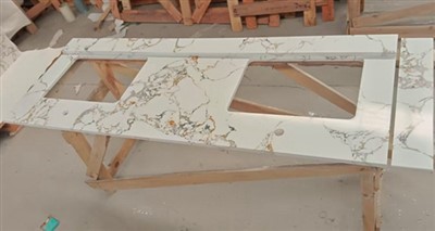 كونترتوب رخام الذهب الاصطناعي Calacatta