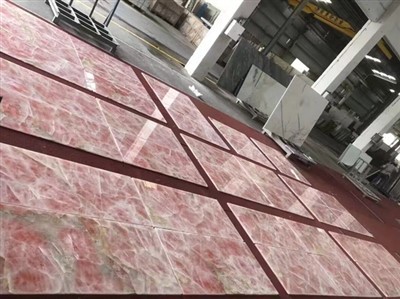 بلاط الجزع الوردي